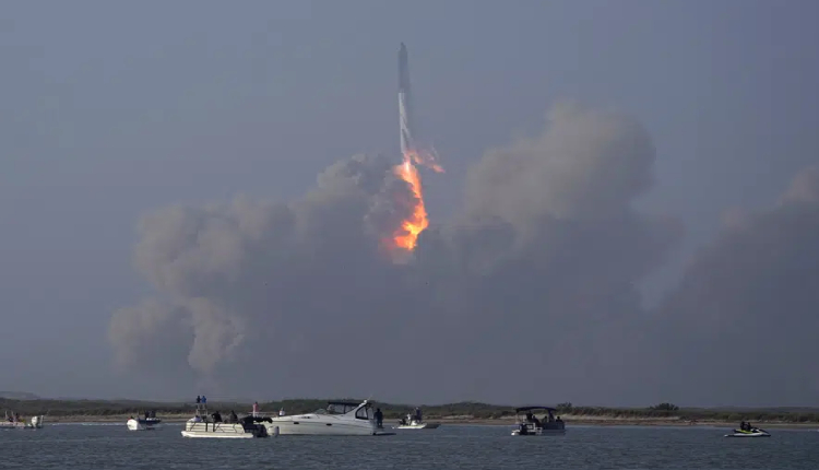 SpaceX's Starship launches from Starbase in Boca Chica, Texas, Thursday, April 20, 2023