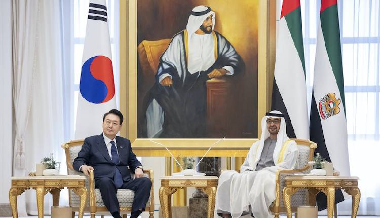 South Korean's Yoon Suk Yeol, UAE's Sheikh Mohammed bin Zayed Al Nahyan