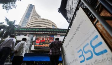 Indian Stocks Remain Rangebound Amid Mixed Signals | Amwal Al Ghad