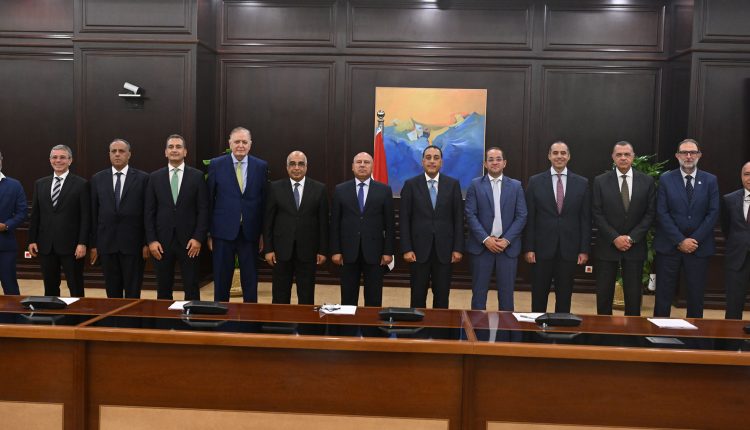 PM Madbouly witnesses signing of two investor dispute settlement deals