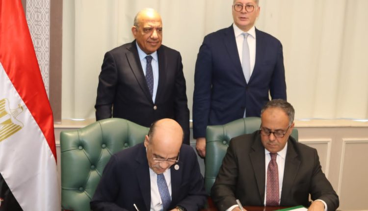 Egypt processing oil waste